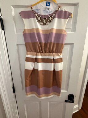 Ivy & Blue Size 4 Silk boutique dress like new with jewels